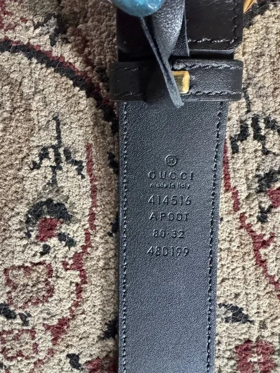 Gucci GG Marmot Belt Women 80/32 Black leather with antique gold GG buckle - Picture 1 of 3